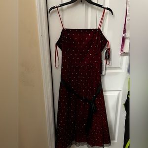 Jessica Howard : maroon, silver, and black misses dress